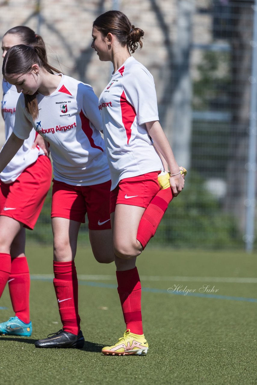 Bild 71 - wCJ Germania Schnelsen - Walddoerfer SV : Ergebnis: 0:6